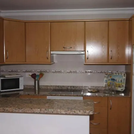 アパート La Ubilla カレタ・デ・ファマラ